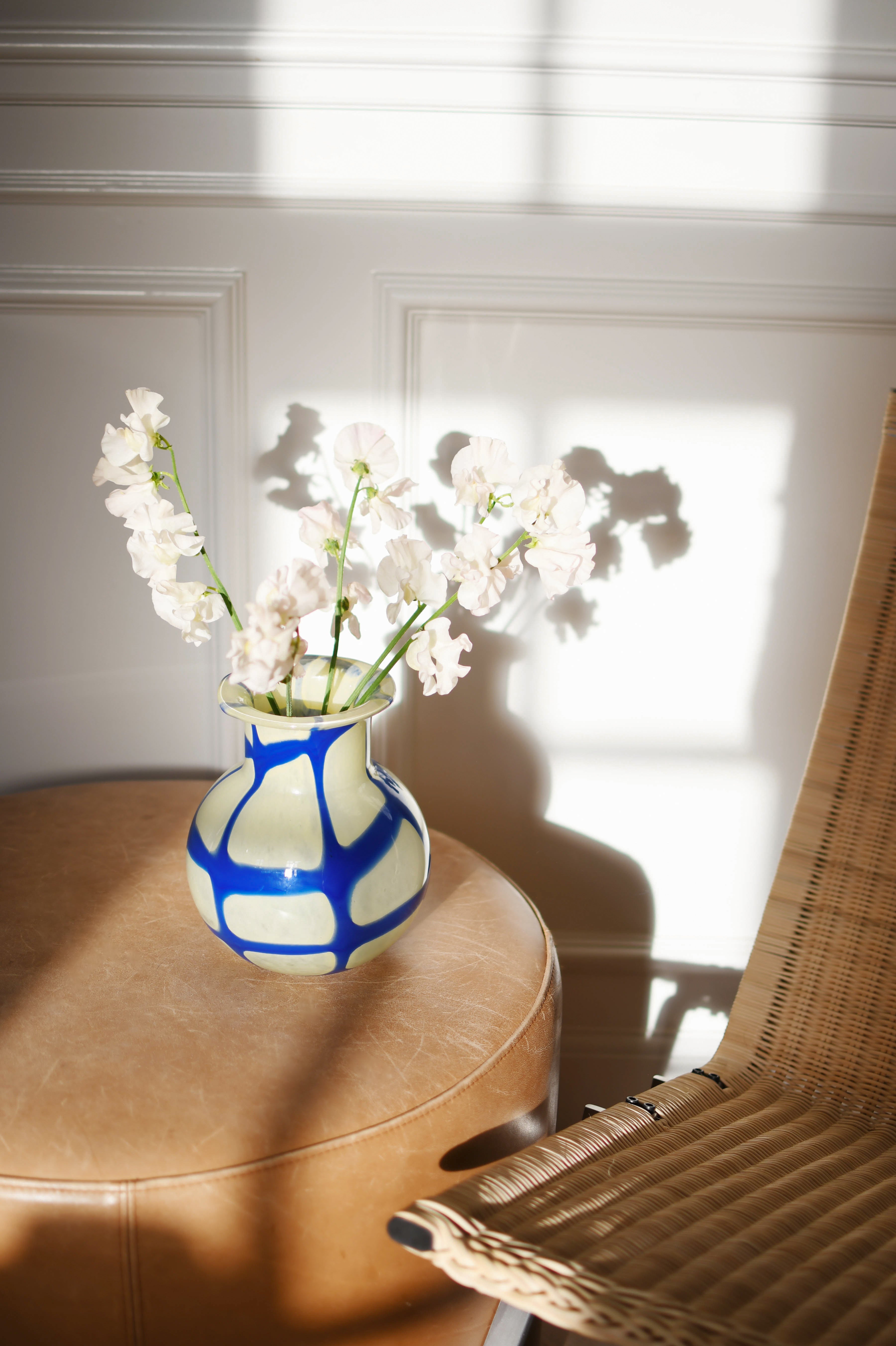 Check vase med hals, gul/blå - H17,5 cm